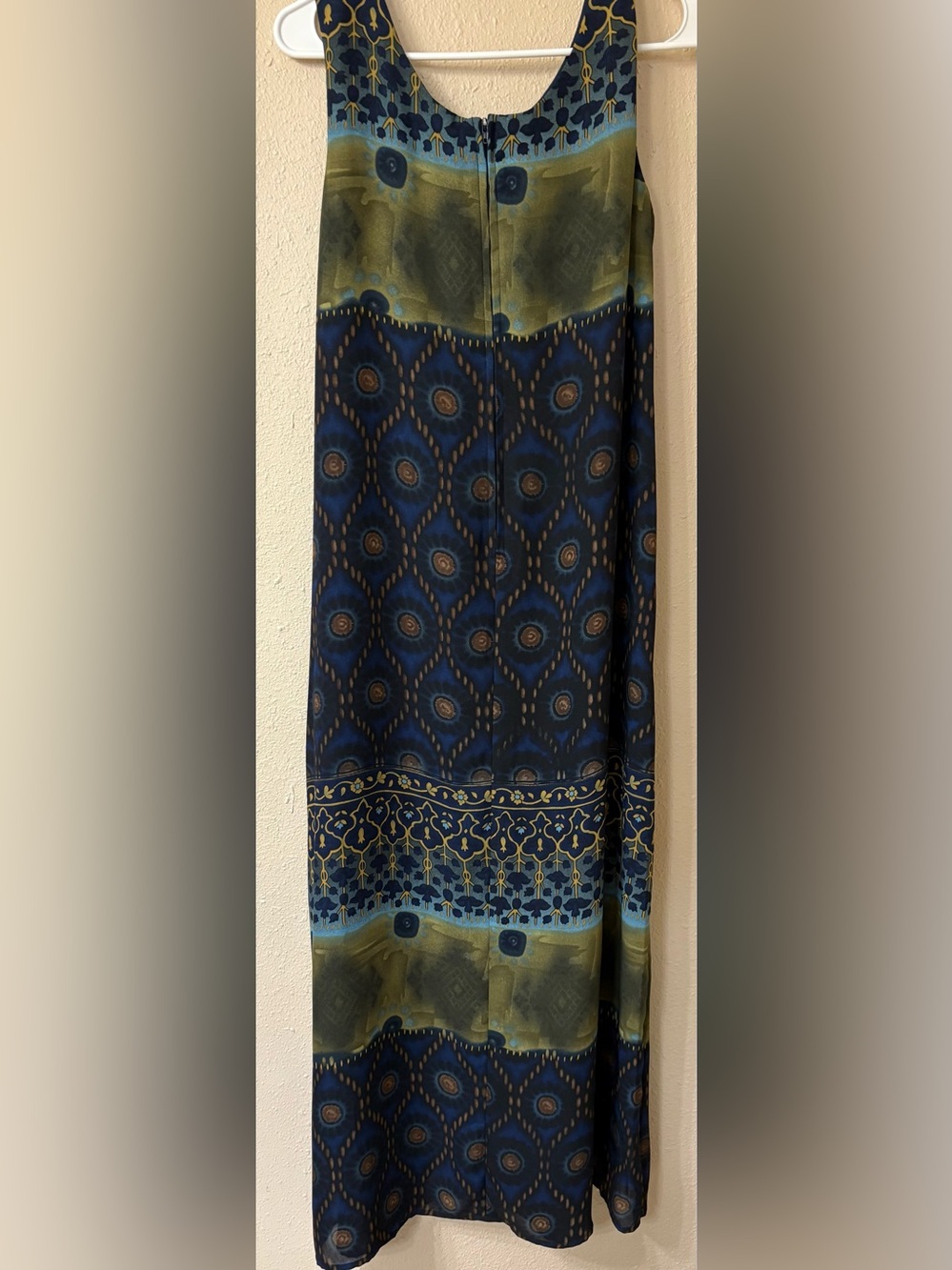 Sleeveless Navy and Olive Patterned Maxi Dress - Picture 3 of 5
